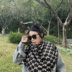 FENDI 실크 스카프