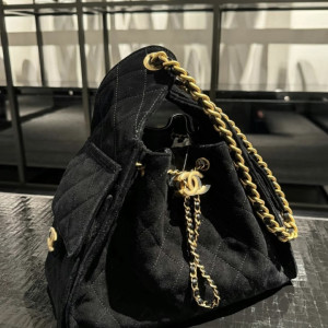 샤넬 블랙 퀼팅 숄더백