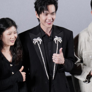 블랙 야자수 자수 정장 재킷