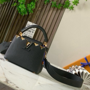 LV 블랙 골드 버클 가방